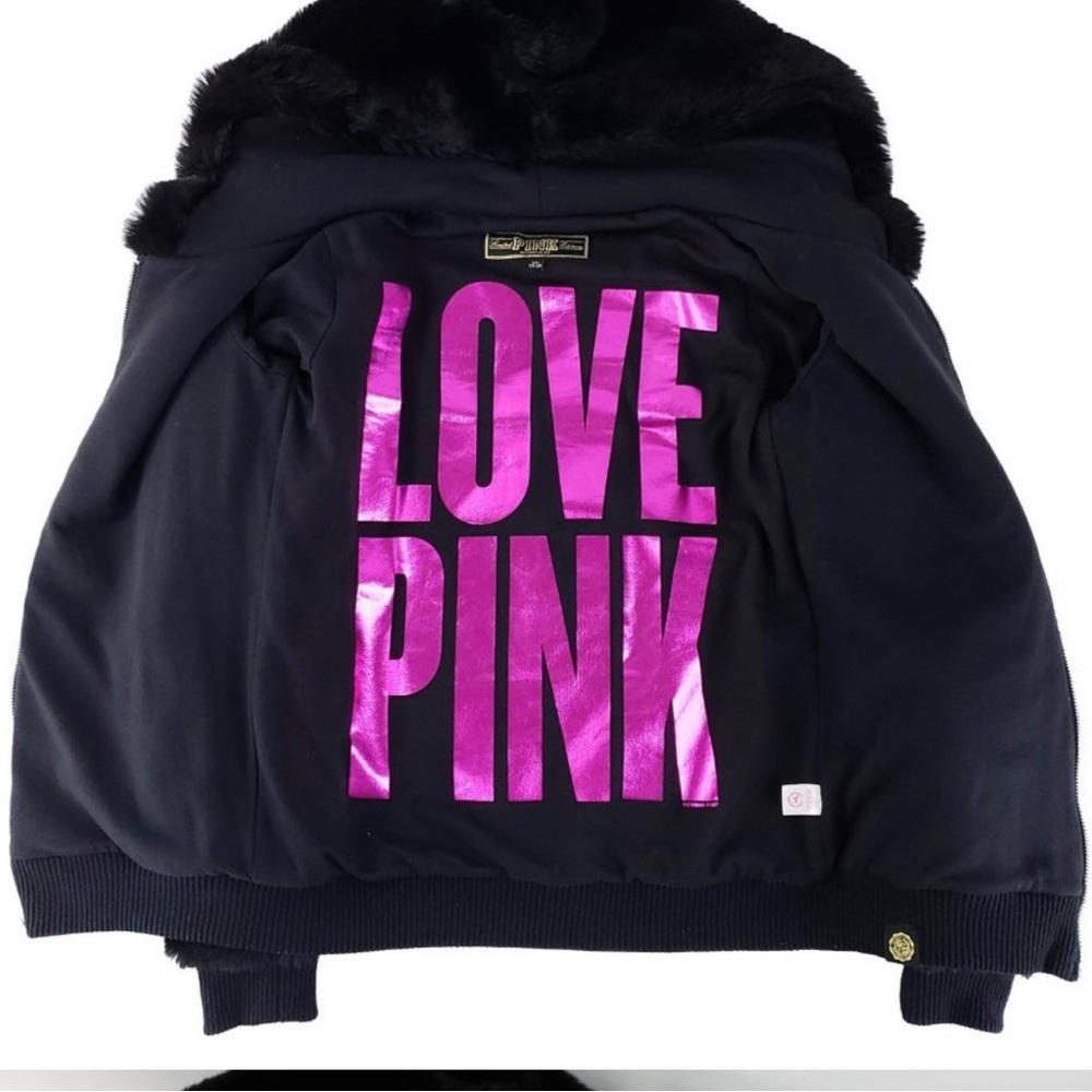 Wore 4 times Victoria’s Secret Pink Faux fur zip up hoodie jacket